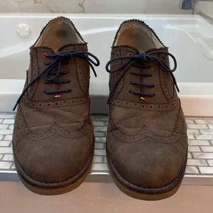 Casual wingtips